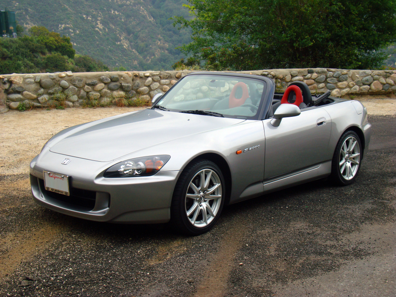 Illustration for article titled Test drove an S2000 - Wowza!